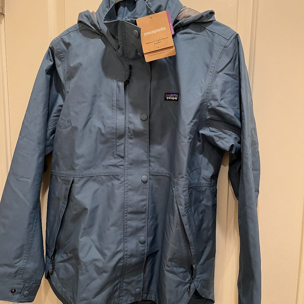 New - Patagonia Women's Light Storm Jacket - Pigeon Blue - Size Large
